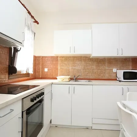 Argo 1 - Beachfront, Big Gardens, Location! Villa