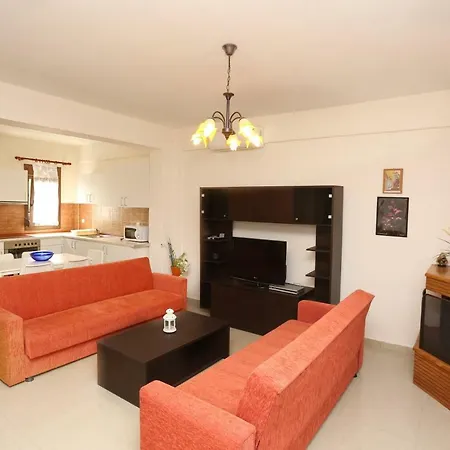Argo 1 - Beachfront, Big Gardens, Location! * Pefkochori
