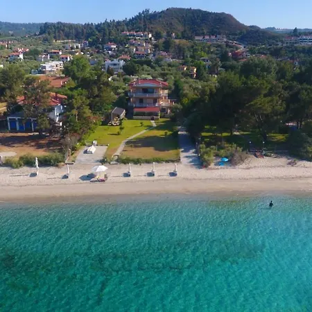 Argo 1 - Beachfront, Big Gardens, Location! Villa